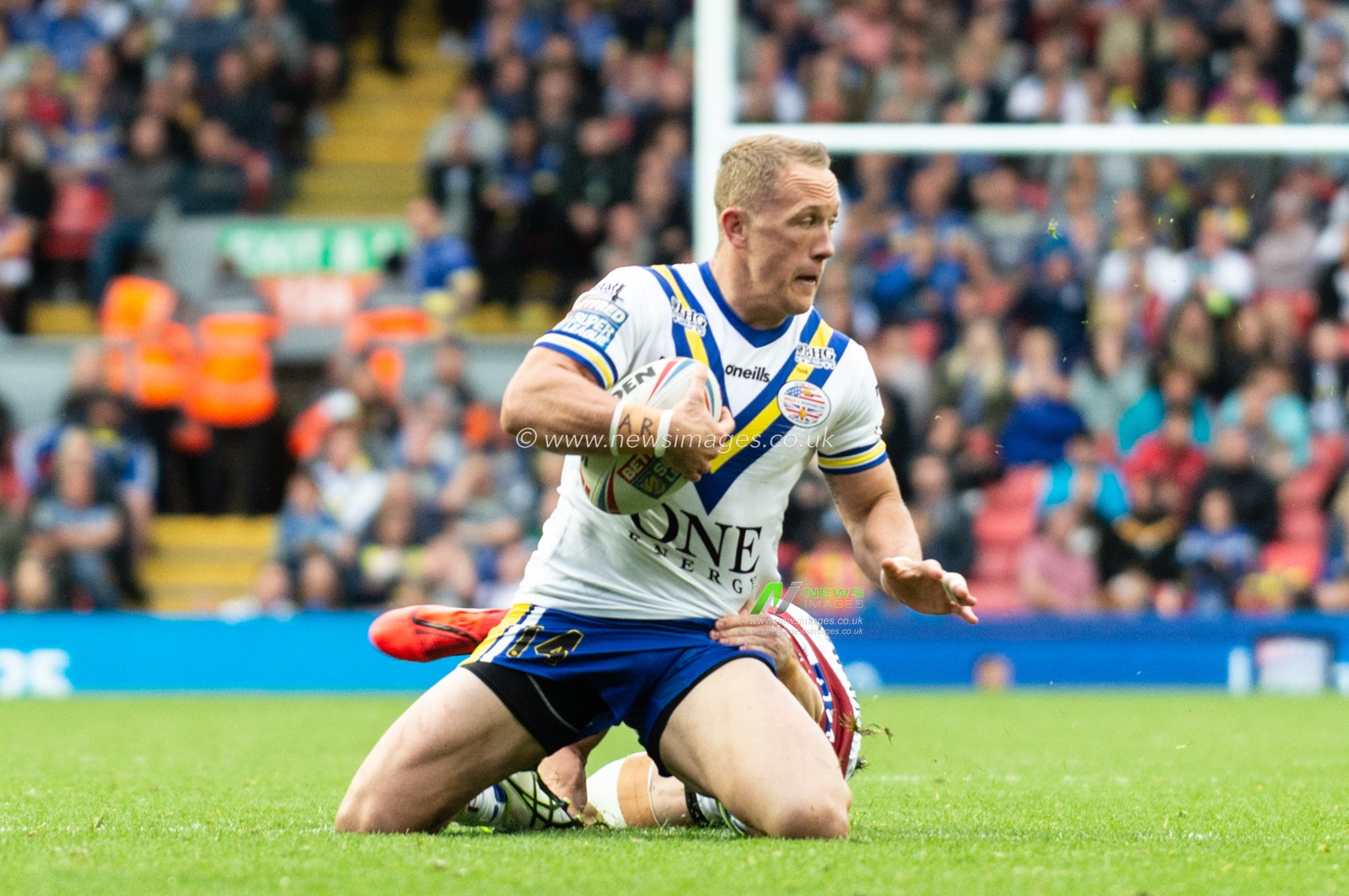 25th May 2019 , Anfield Stadium, Liverpool, England; Dacia Magic Weekend, Betfred Super League Round 16, Wigan Warriors vs Warrington Wolves ; Ben Currie (11) of Warrington Wolves 

Credit: Richard Long/News Images
