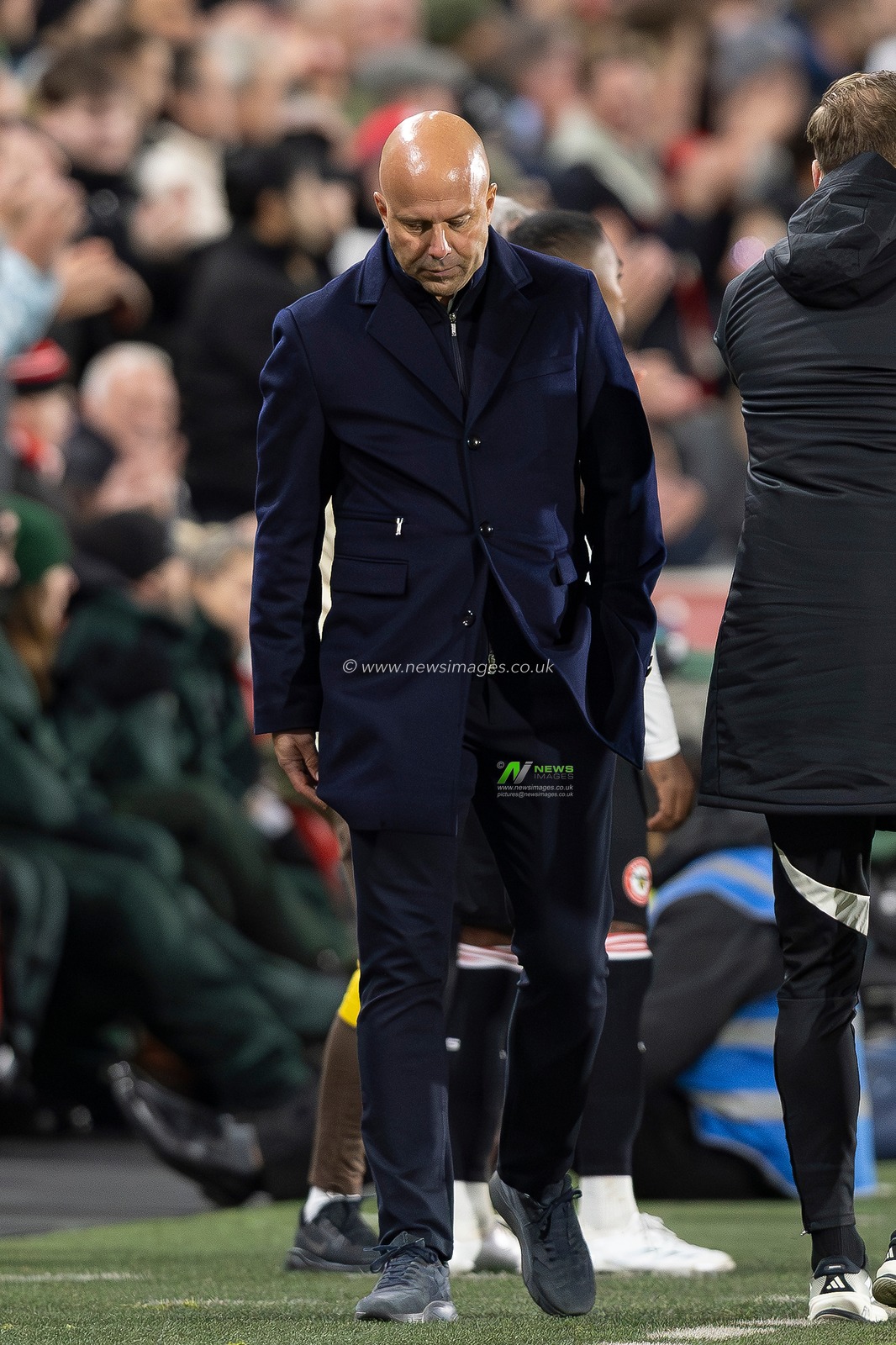 A dejected looking Arne Slot manager of Liverpool during the Premier League match Brentford vs Liverpool at The Gtech Community Stadium, London, United Kingdom, 25th October 2025

(Photo by Ian Stephen/News Images)