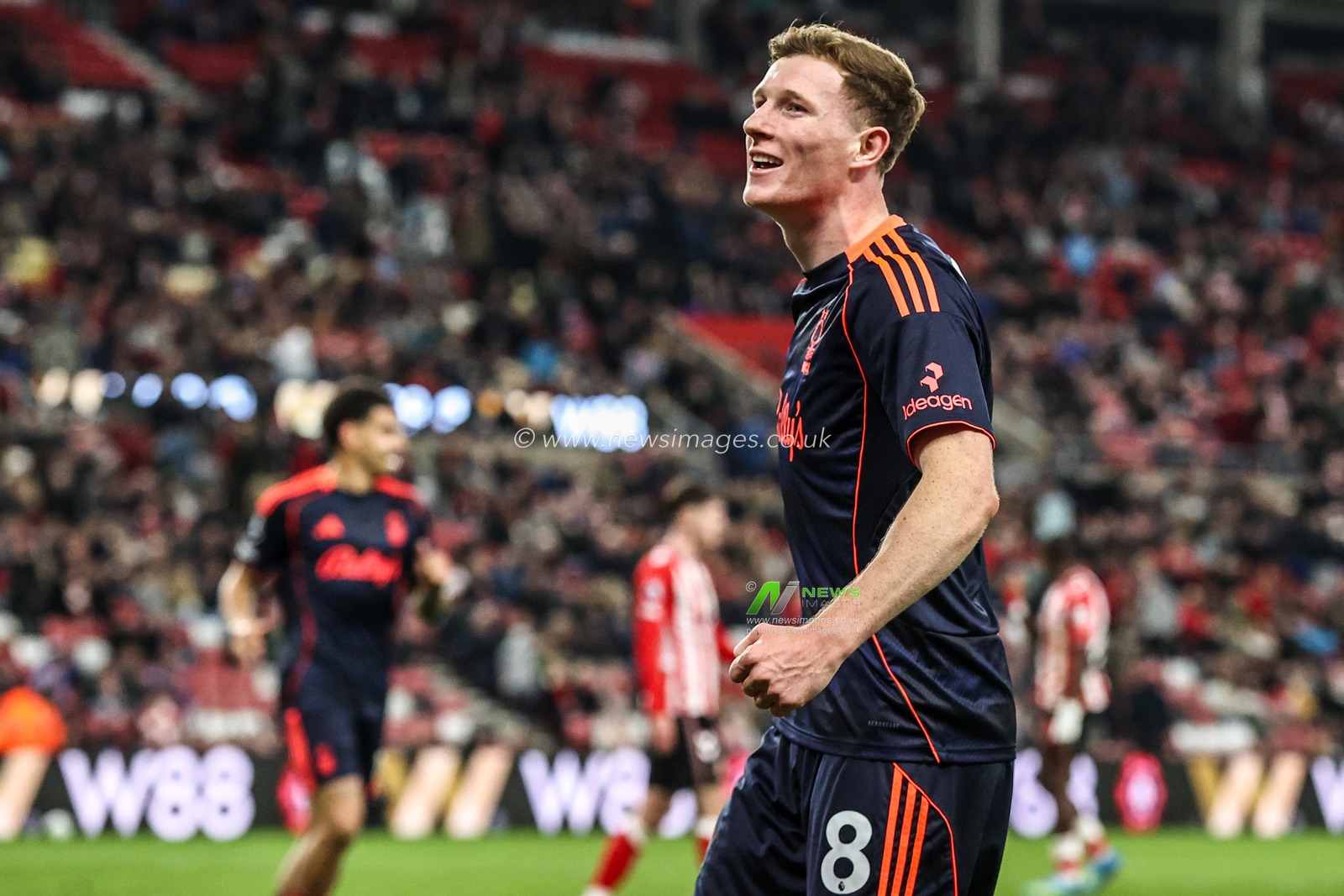 Elliot Anderson of Nottingham Forest celebrates his goal to make it 0-5 during the Premier League match Sunderland vs Nottingham Forest at Stadium Of Light, Sunderland, United Kingdom on 24 April 2026

(Photo by Alfie Cosgrove/News Images)
