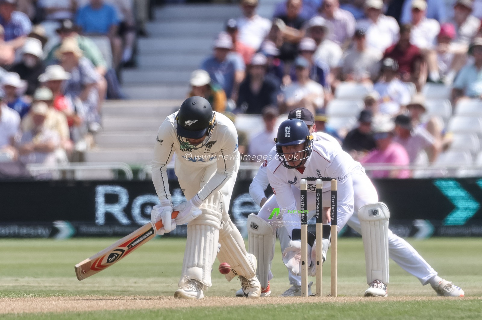Tom Blundell of New Zealand is bowled out by LBW by Shoaib Bashir of England during the 3rd Rothesay Test Match Day 2 match England vs New Zealand at Trent Bridge, Nottingham, United Kingdom on 26 June 2026

(Photo by Mark Cosgrove/News Images)