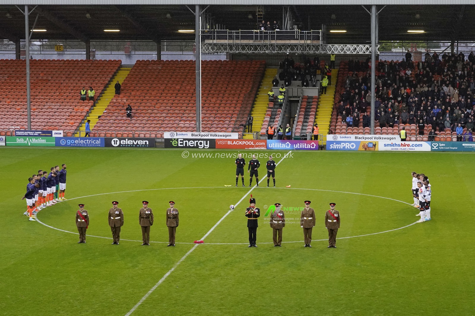 Minutes silence during the Sky Bet Championship match Blackpool vs Luton Town at Bloomfield Road, Blackpool, United Kingdom, 5th November 2022

(Photo by Steve Flynn/News Images)