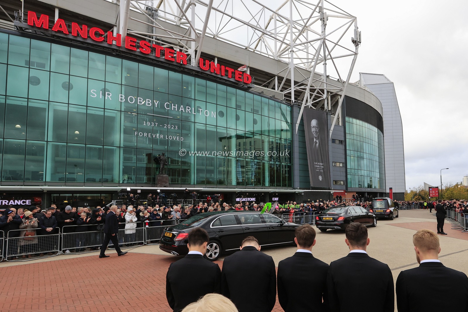 Bobby Charltons funeral procession at Old Trafford, Manchester, United Kingdom, 13th November 2023

(Photo by Conor Molloy/News Images)