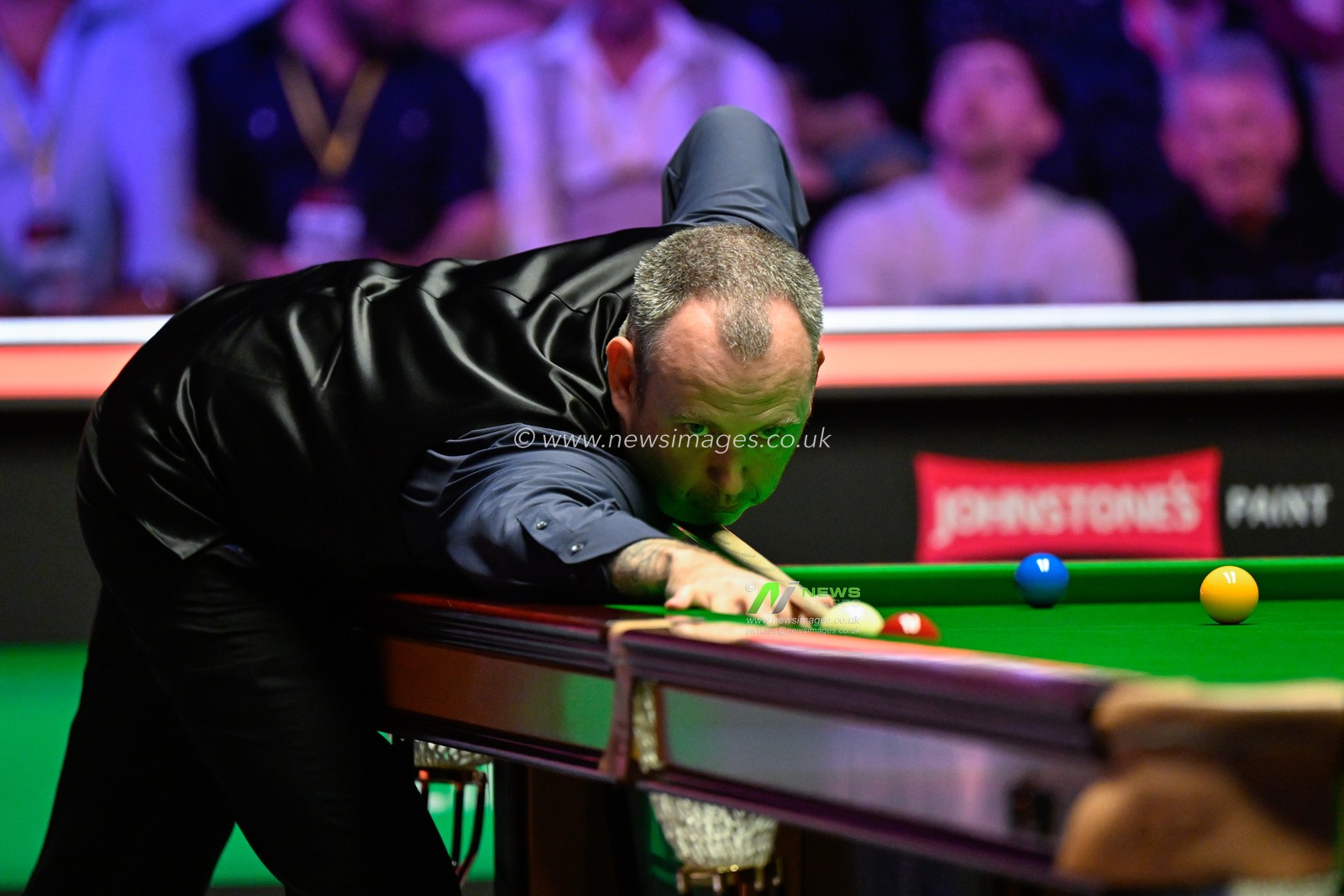 Mark Williams takes a shot, during the Johnstoneâ€™s Paint Tour Championships at Manchester Central, Manchester, United Kingdom, 6th April 2024

(Photo by Cody Froggatt/News Images)