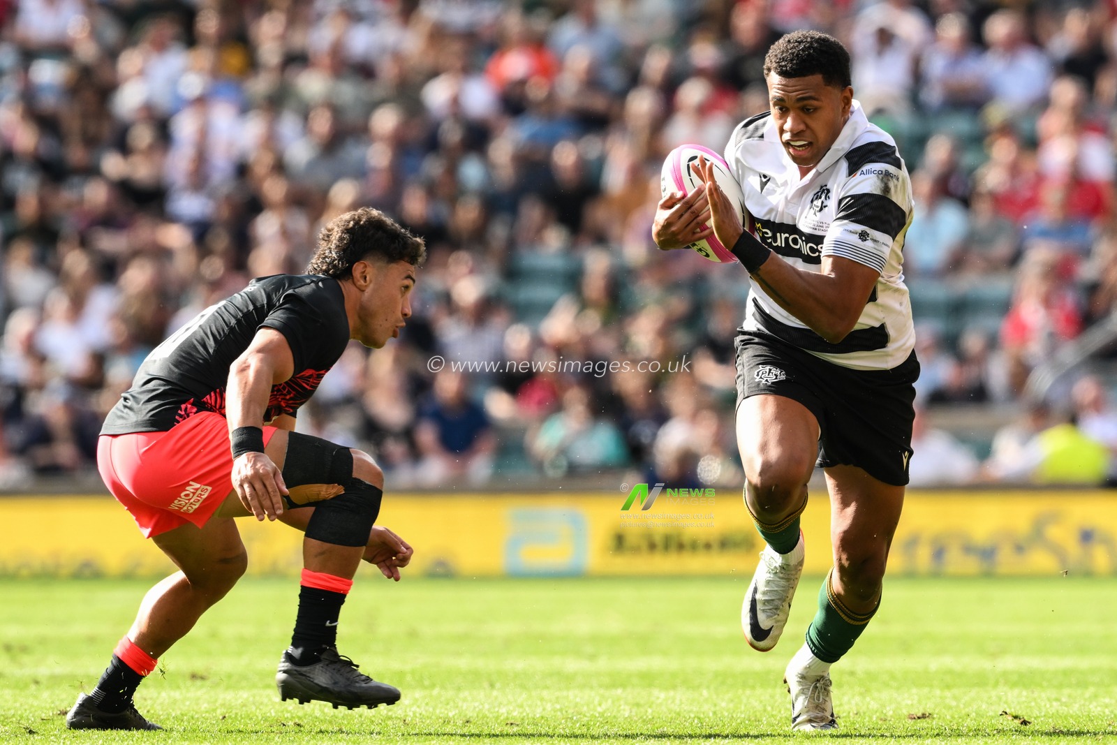 Chay Fihaki of Barbarians breaks with the ball during the Killik Cup match Barbarians vs Fiji at Twickenham Stadium, Twickenham, United Kingdom, 22nd June 2024

(Photo by Craig Thomas/News Images)