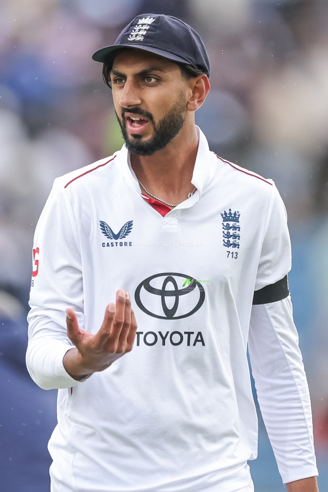 Shoaib Bashir of England  as rain stop play and stumps are called on day 2 during the 1st Rothesay Test Match, Day 3 England vs India at Headingley Cricket Ground, Leeds, United Kingdom, 22nd June 2025

(Photo by Mark Cosgrove/News Images)