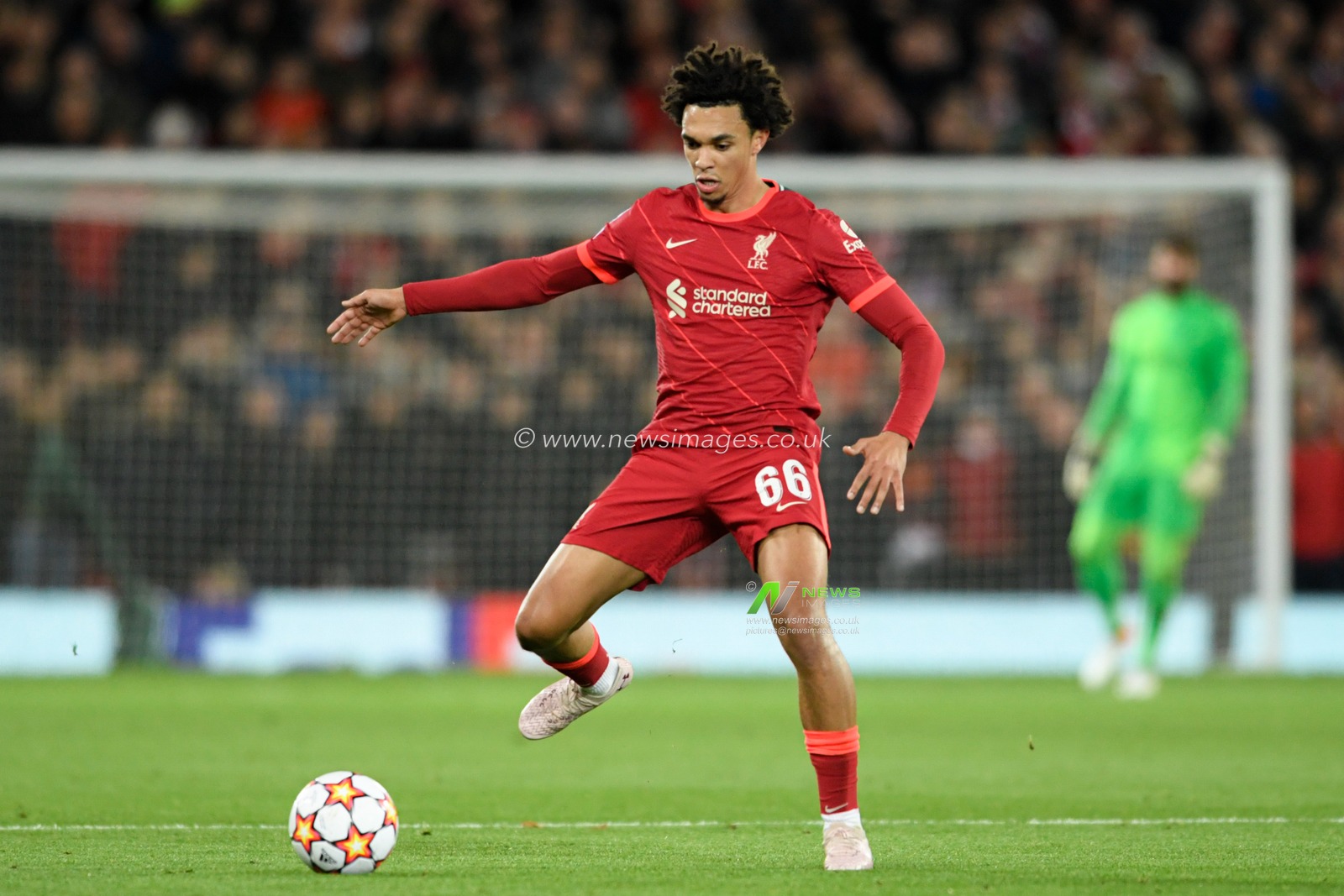 Trent Alexander-Arnold #66 of Liverpool with the ball