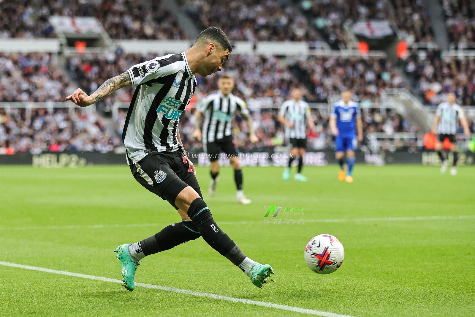 Miguel AlmirÃ³n #24 of Newcastle United crosses the ball during the Premier League match Newcastle United vs Leicester City at St. James's Park, Newcastle, United Kingdom, 22nd May 2023

(Photo by Mark Cosgrove/News Images)