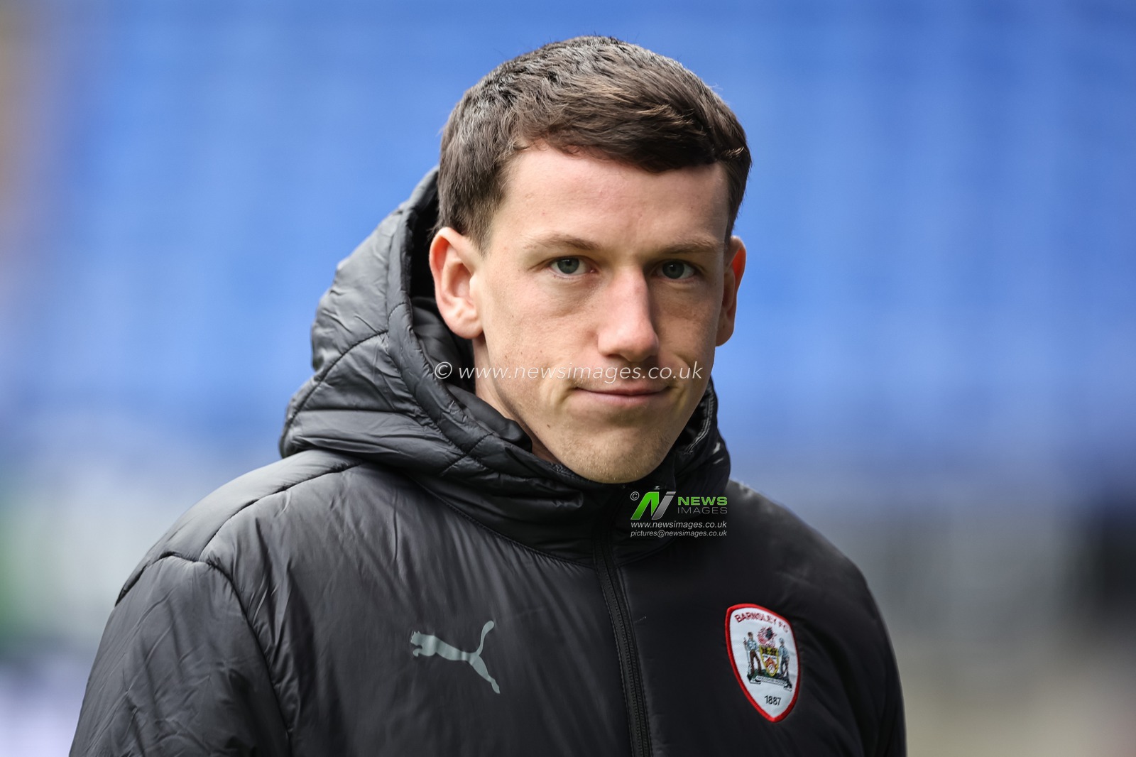 MaÃ«l de Gevigney of Barnsley arrives during the Sky Bet League 1 match Bolton Wanderers vs Barnsley at Toughsheet Community Stadium, Bolton, United Kingdom, 3rd February 2024

(Photo by Mark Cosgrove/News Images)