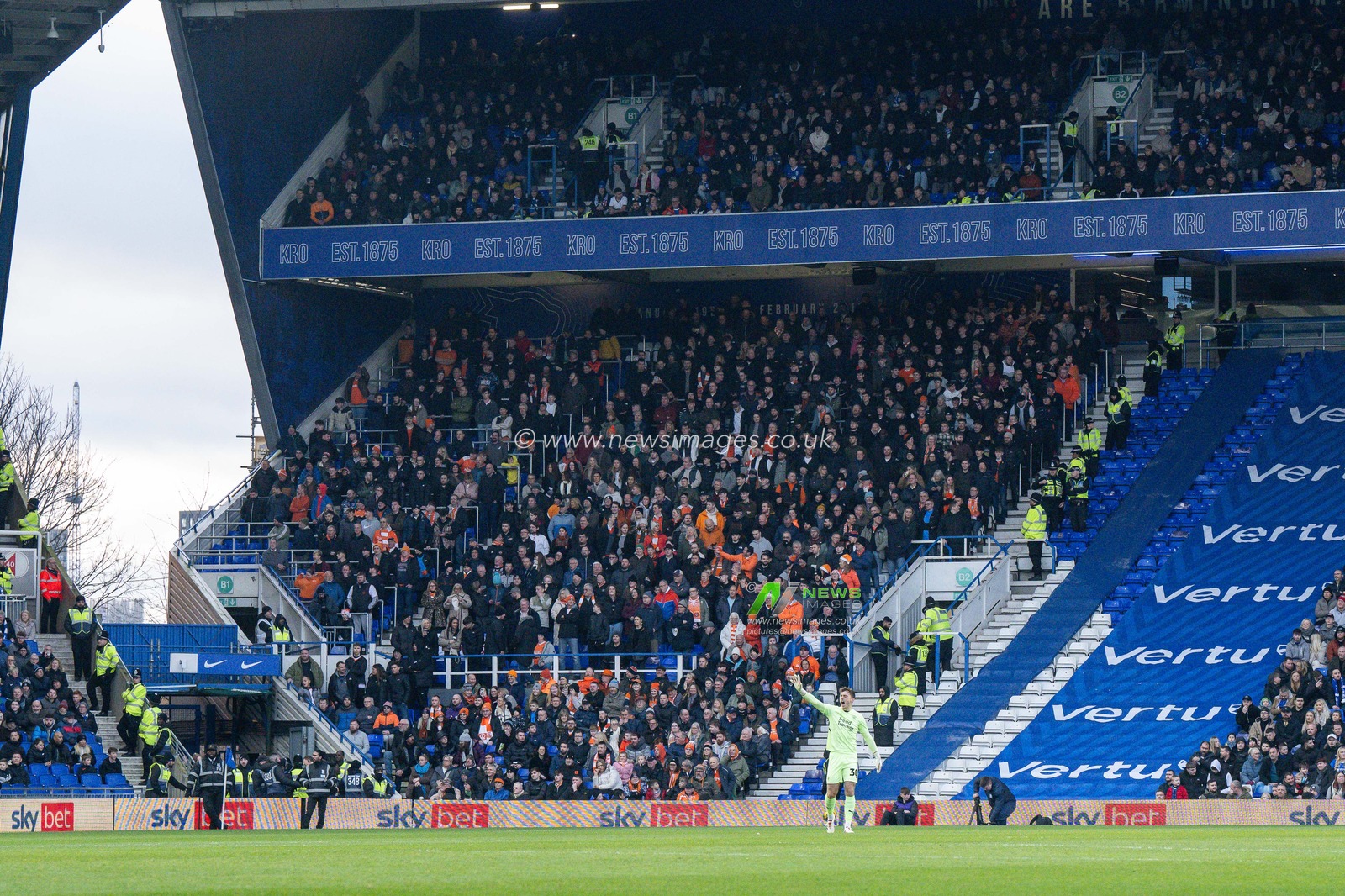 Blackpool fans during the Sky Bet League 1 match Birmingham City vs Blackpool at St. Andrew's @ Knighthead Park, Birmingham, United Kingdom, 29th December 2024

(Photo by Craig Thomas/News Images)