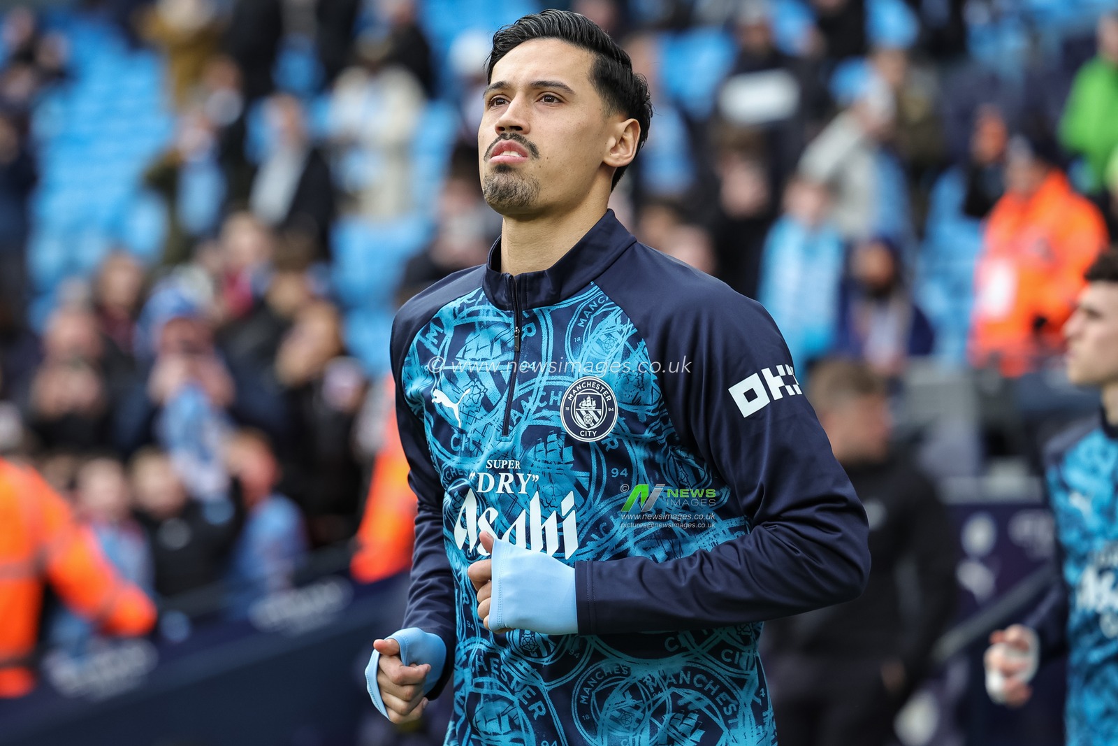 Tijjani Reijnders of Manchester City in the pregame warmup session during the Emirates FA Cup 4th Round match Manchester City vs Salford City at Etihad Stadium, Manchester, United Kingdom on 14 February 2026

(Photo by Mark Cosgrove/News Images)