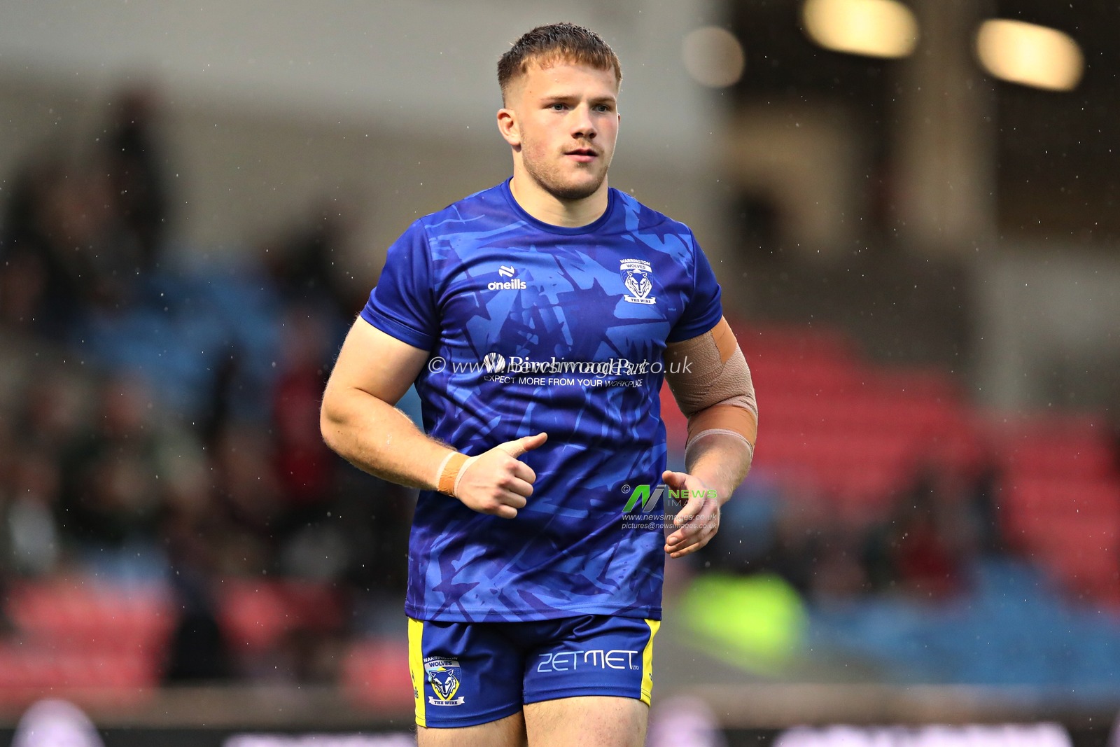Luke Thomas of Warrington Wolves before the Betfred Super League round 17 match Salford Red Devils vs Warrington Wolves at Salford Community Stadium, Eccles, United Kingdom, 4th July 2025(Photo by Sam Eaden/News Images)
