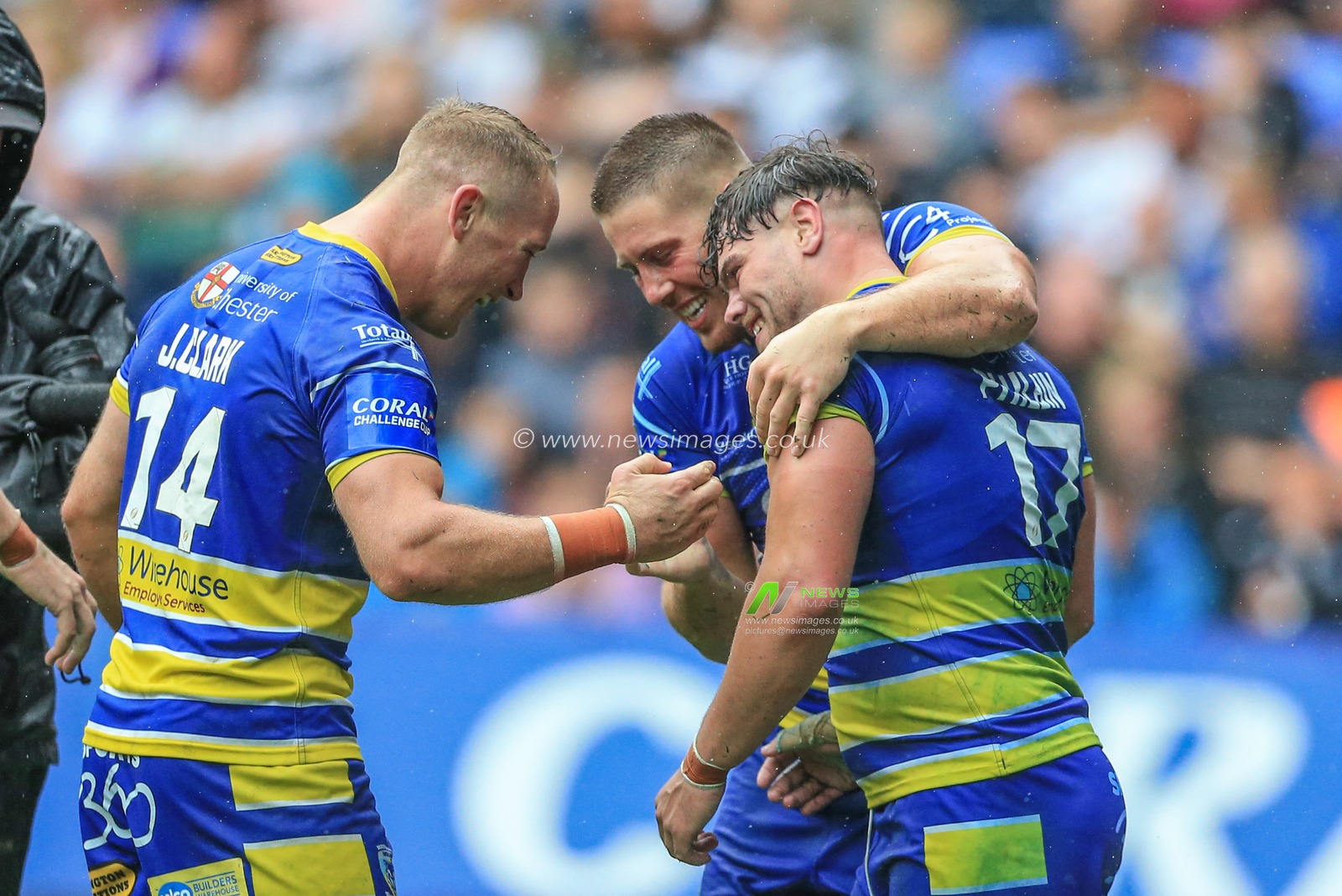 27th July 2019 , University of Bolton Stadium, Bolton, England; 2019 Coral Challenge Cup Semi-Final, Warrington Wolves vs Hull FC ; Joe Philbin (17) of Warrington Wolves celebrates his try to take Warrington to Wembley 


Credit: Mark Cosgrove/News Images