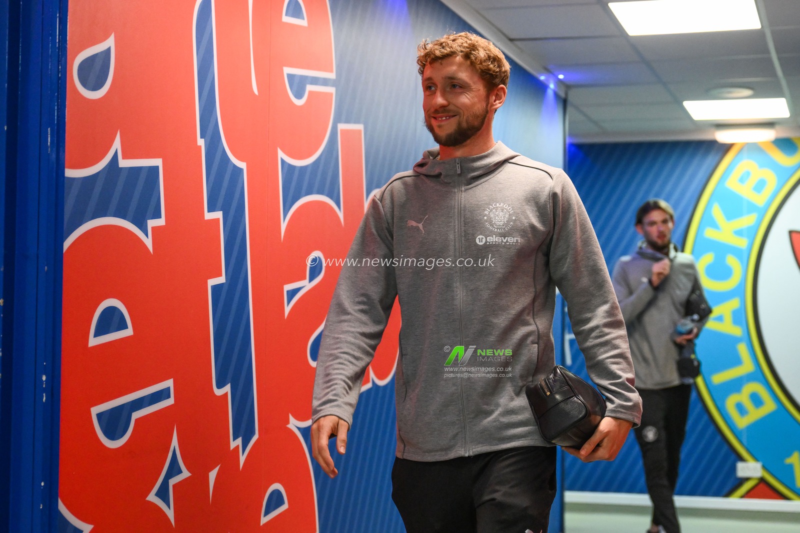 Matthew Pennington of Blackpool arrives ahead of the Carabao Cup match Blackburn Rovers vs Blackpool at Ewood Park, Blackburn, United Kingdom, 27th August 2024

(Photo by Craig Thomas/News Images)