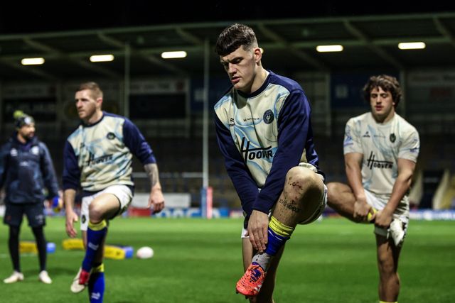 Josh Thewlis of Warrington Wolves in the pre-game warm up during the Betfred Challenge Cup match Warrington Wolves vs Sheffield Eagles at The Halliwell Jones Stadium, Warrington, United Kingdom on 06 February 2026

(Photo by Alfie Cosgrove/News Images)