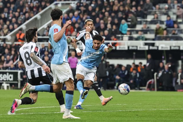 Omar Marmoush of Manchester City scores to make it 1-3 during the Emirates FA Cup 5th Round  match Newcastle Untied vs Manchester City at St. James's Park, Newcastle, United Kingdom on 07 March 2026

(Photo by Mark Cosgrove/News Images)