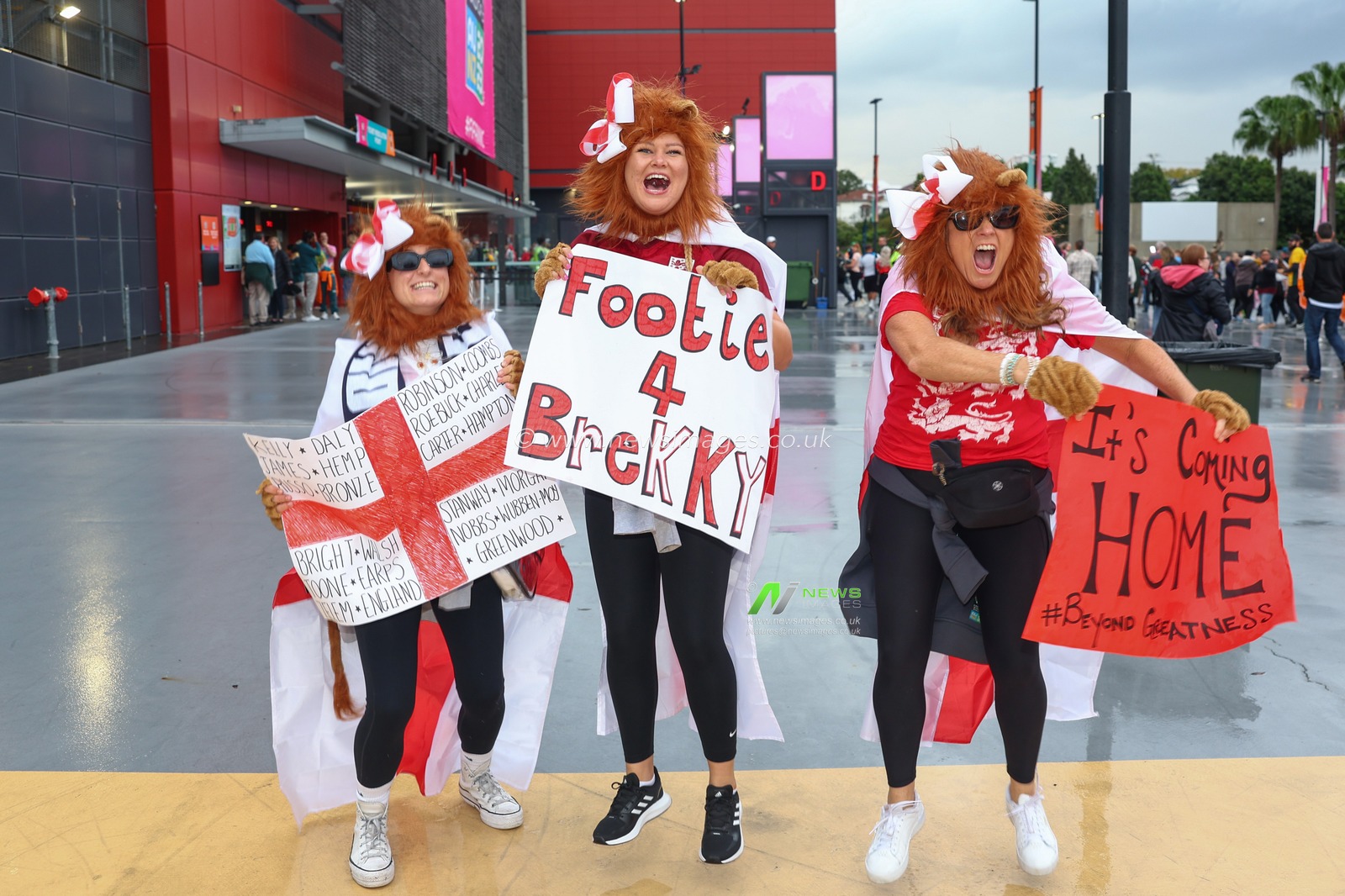England fans arrive ahead of the FIFA Women's World Cup 2023 match England Women vs Nigeria Women at Suncorp Stadium, Brisbane, Australia, 7th August 2023

(Photo by Patrick Hoelscher/News Images)