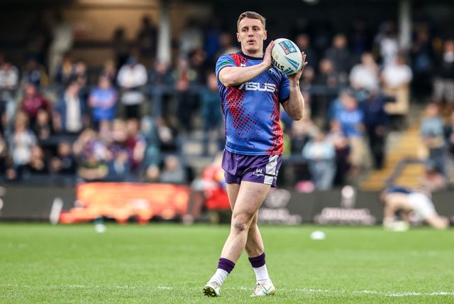 Jake Trueman of Wakefield Trinity in the pre-game warm up during the Betfred Super League round 10 match Leeds Rhinos vs Wakefield Trinity at AMT Headingley Stadium, Leeds, United Kingdom on 01 May 2026

(Photo by Alfie Cosgrove/News Images)