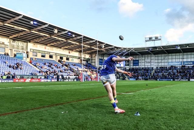 Josh Thewlis of Warrington Wolves in the pre-game warm up during the Betfred Super League Round 3 match Warrington Wolves vs Wakefield Trinity at The Halliwell Jones Stadium, Warrington, United Kingdom on 28 February 2026

(Photo by Alfie Cosgrove/News Images)