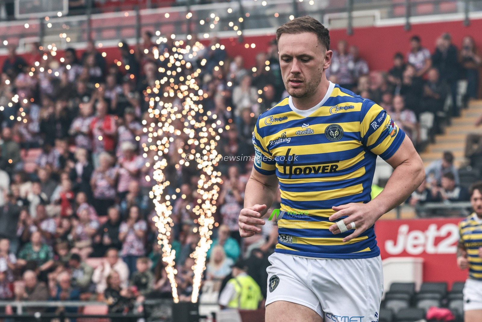 Ben Currie of Warrington Wolves comes out for the game during the Betfred Super League round 20 match Leigh Leopards vs Warrington Wolves at Leigh Sports Village, Leigh, United Kingdom on 25 July 2026

(Photo by Alfie Cosgrove/News Images)