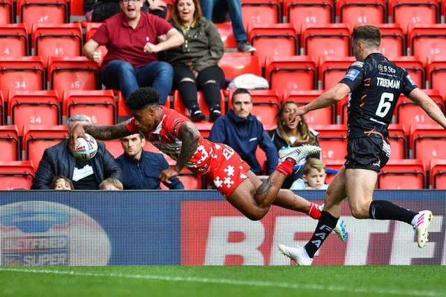 Dacia Magic Weekend, Betfred Super League Round 16, St Helens vs Castleford Tigers