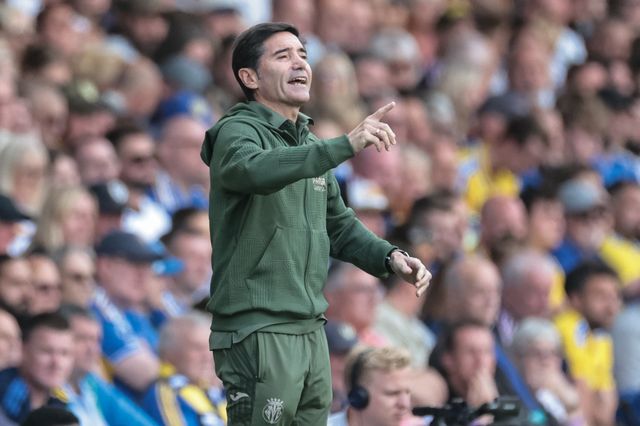 Marcelino Garcia Toral head coach of Villarreal gives his team instructions during the Pre-season friendly match Leeds United vs Villarreal at Elland Road, Leeds, United Kingdom, 2nd August 2025

(Photo by Mark Cosgrove/News Images)