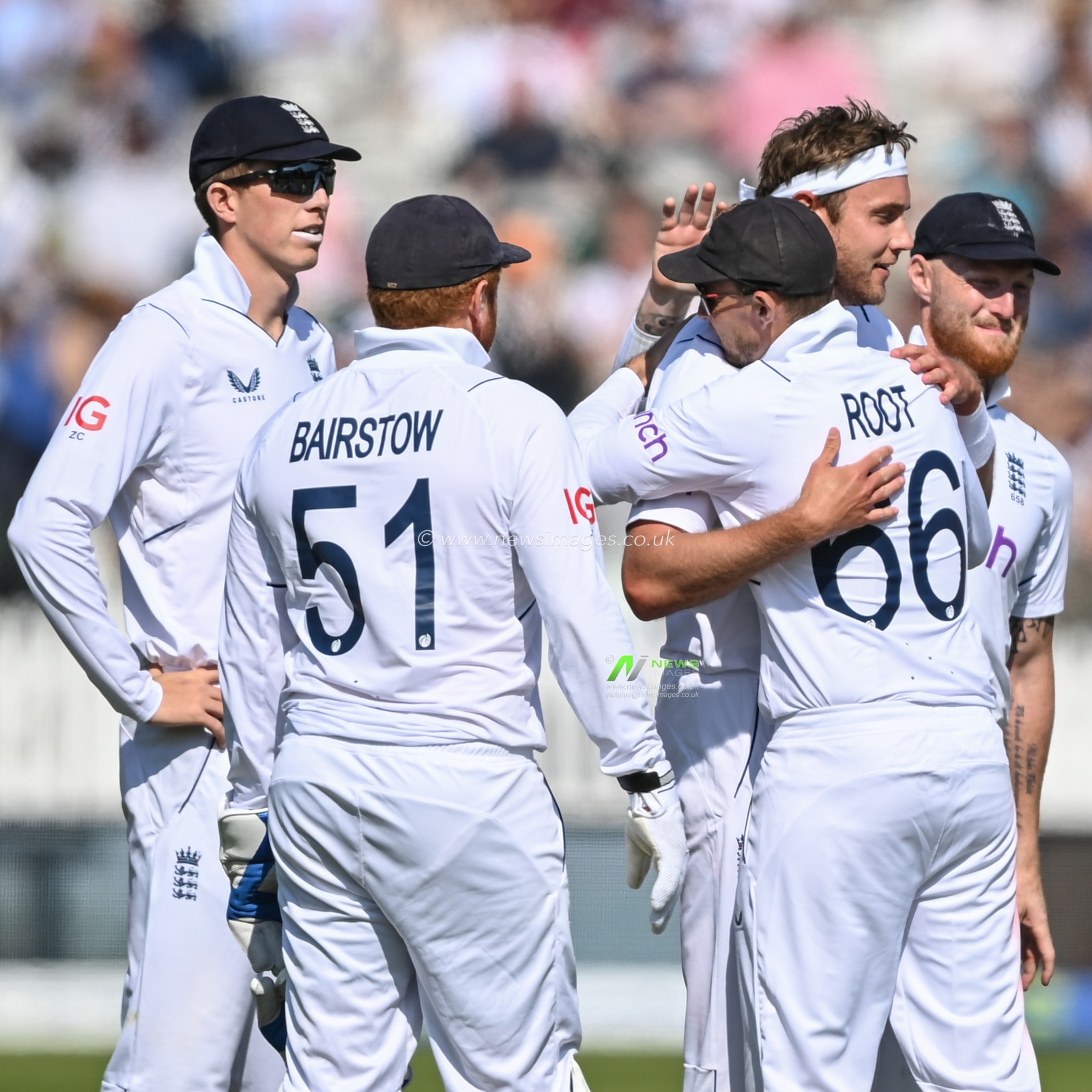 Stuart Broad of England celebrates his 5 wicket haul against Ireland during the LV= Insurance day one Test match England vs Ireland at Lords, London, United Kingdom, 1st June 2023

(Photo by Craig Thomas/News Images)