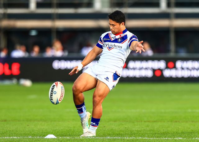 Mason Lino of Wakefield Trinity in the pre-game warm up during the Betfred Super League round 21 match Wakefield Trinity vs St Helens at DIY Kitchens Stadium, Wakefield, United Kingdom, 8th August 2025

(Photo by Richard Bierton/News Images)