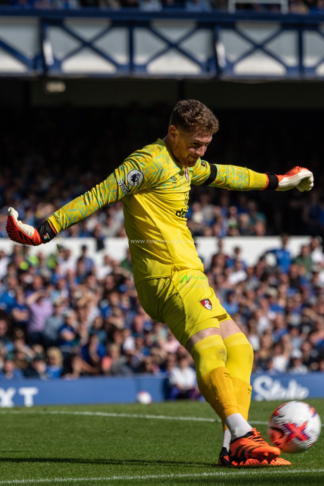 Mark Travers #1 of Bournemouth clears the ball during the Premier League match Everton vs Bournemouth at Goodison Park, Liverpool, United Kingdom, 28th May 2023

(Photo by Craig Thomas/News Images)