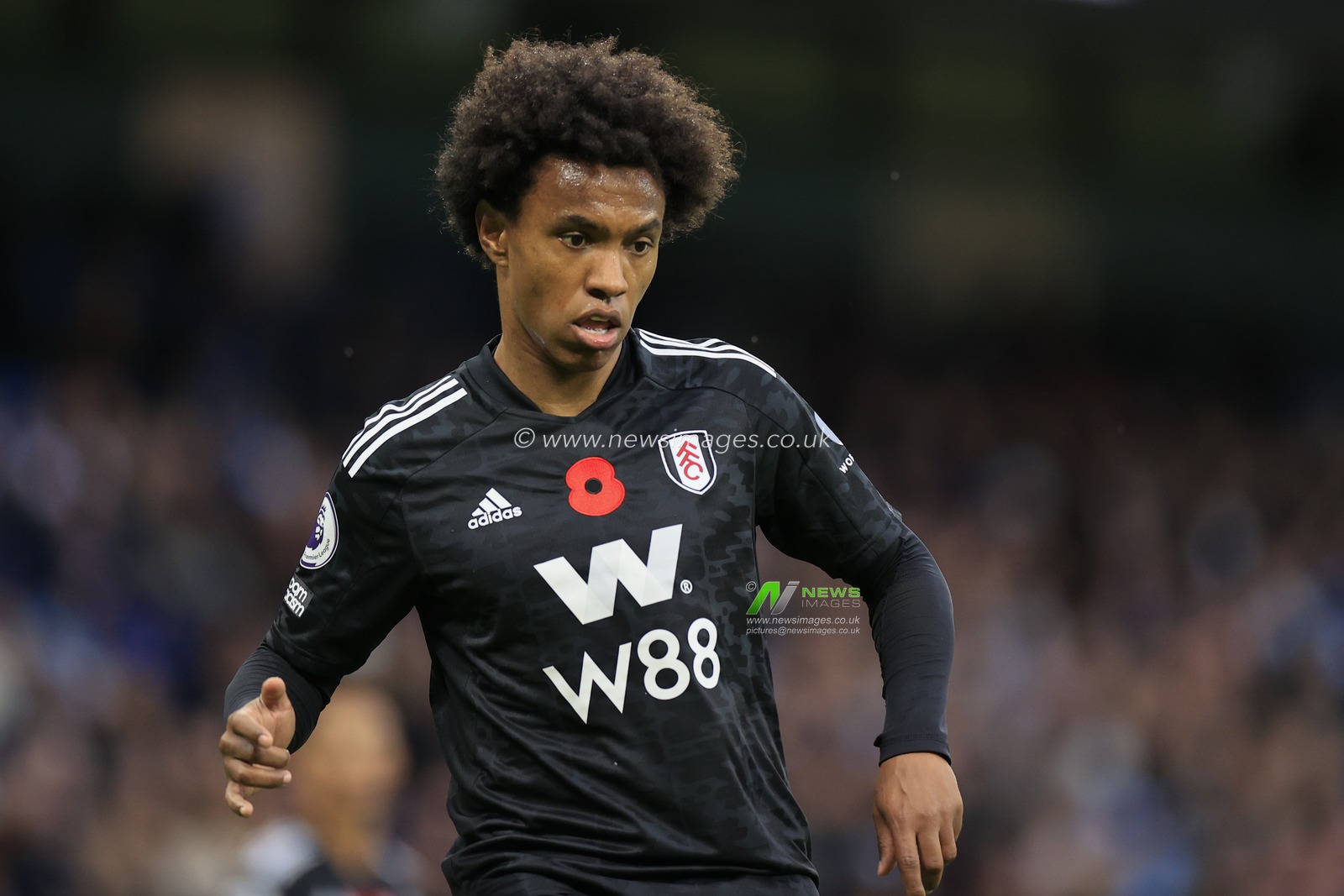 Willian #20 of Fulham during the Premier League match Manchester City vs Fulham at Etihad Stadium, Manchester, United Kingdom, 5th November 2022

(Photo by Conor Molloy/News Images)