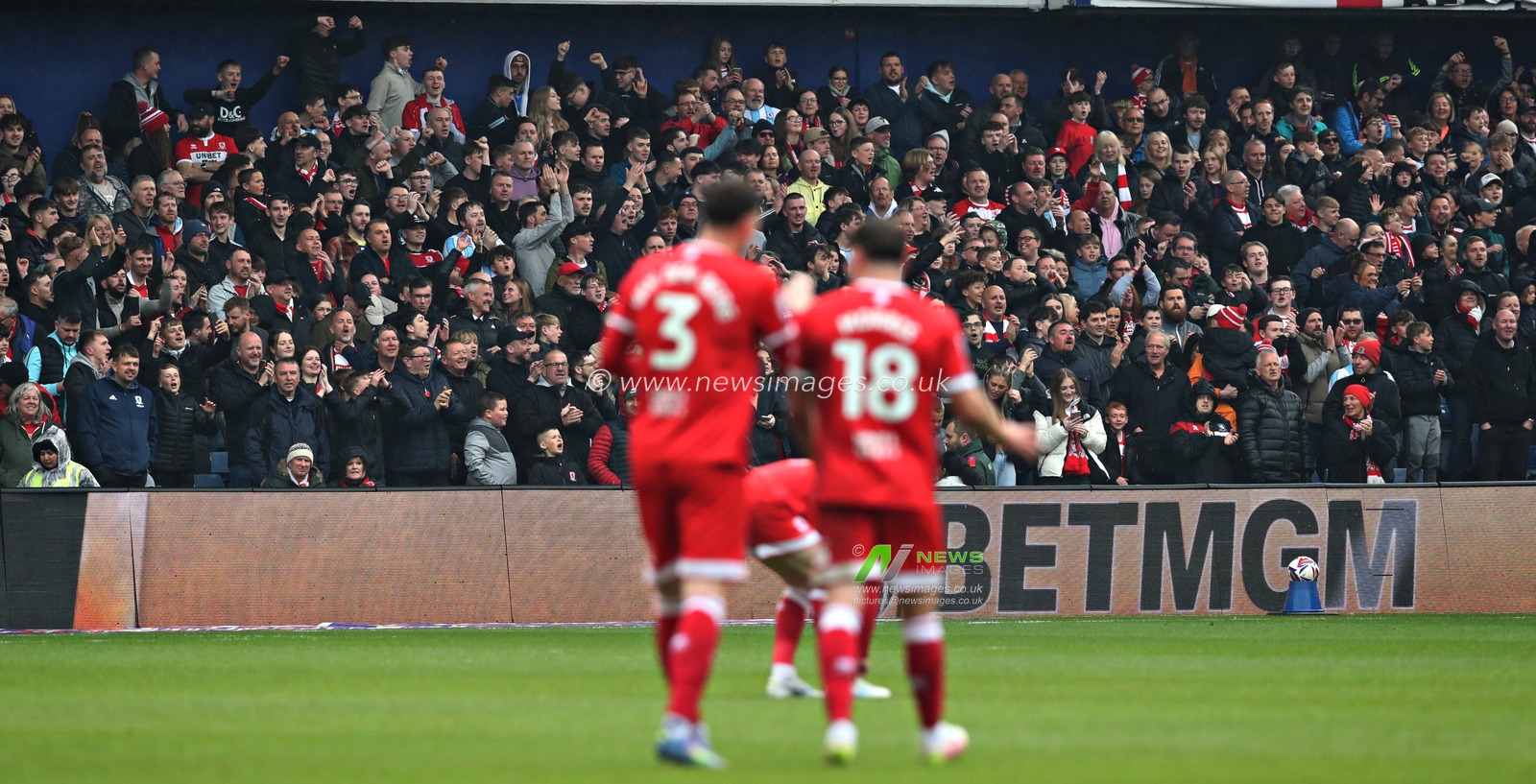 Middlesborough fans celebrate their first goal during the Sky Bet Championship match Sheffield Wednesday vs Middlesbrough at Hillsborough, Sheffield, United Kingdom, 21st April 2025

(Photo by Sam Eaden/News Images)
