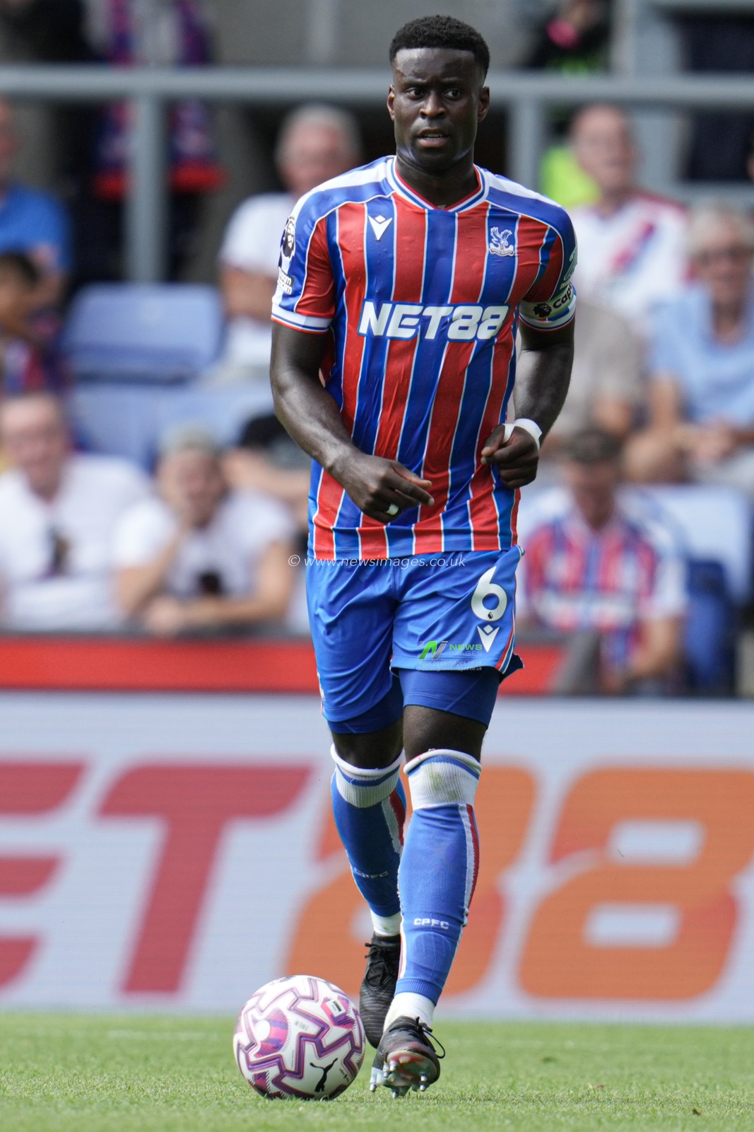 Marc Guéhi of Crystal Palace during the Premier League match Crystal Palace vs Nottingham Forest at Selhurst Park, London, United Kingdom, 24th August 2025

(Photo by Harvey Murphy/News Images)