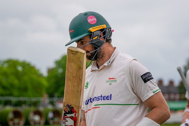 Stephen Eskinazi walks off at lunch after scoring his 100 during the County Championship Division One day 3 Leicestershire vs Nottinghamshire at Grace Road, Leicester, United Kingdom on 03 May 2026

(Photo by Maynard Manyowa/News Images)