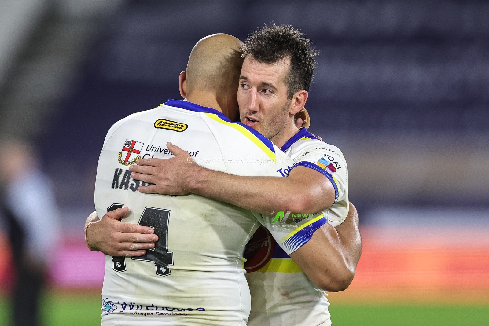 Stefan Ratchford #4 of Warrington Wolves embraces Sam Kasiano #14 of Warrington Wolves during the Betfred Super League Round 27 match Huddersfield Giants vs Warrington Wolves at John Smith's Stadium, Huddersfield, United Kingdom, 22nd September 2023

(Photo by Mark Cosgrove/News Images)