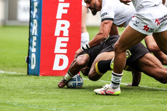 King Vuniyayawa of York Knights goes over for a try during the Betfred Super League round 12 match York Knights vs Castleford Tigers at LNER Community Stadium, York, United Kingdom on 16 May 2026

(Photo by Alfie Cosgrove/News Images)