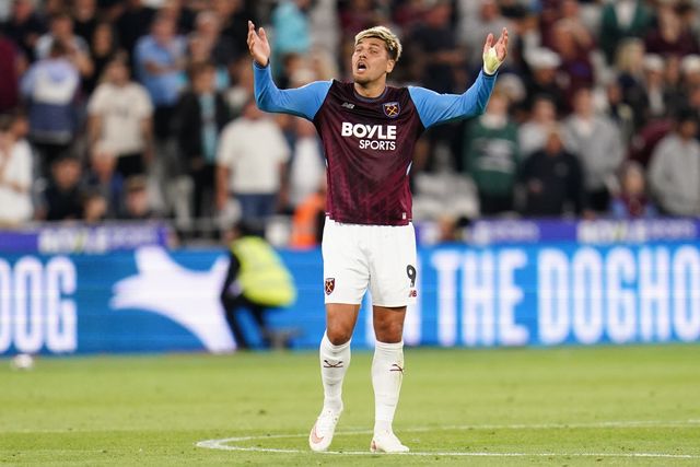 Joel Piroe of West Ham United after they concede to make it 2-1 during the Sky Bet Championship match West Ham United vs Wolverhampton Wanderers at London Stadium, London, United Kingdom on 01 September 2026

(Photo by Harvey Murphy/News Images)