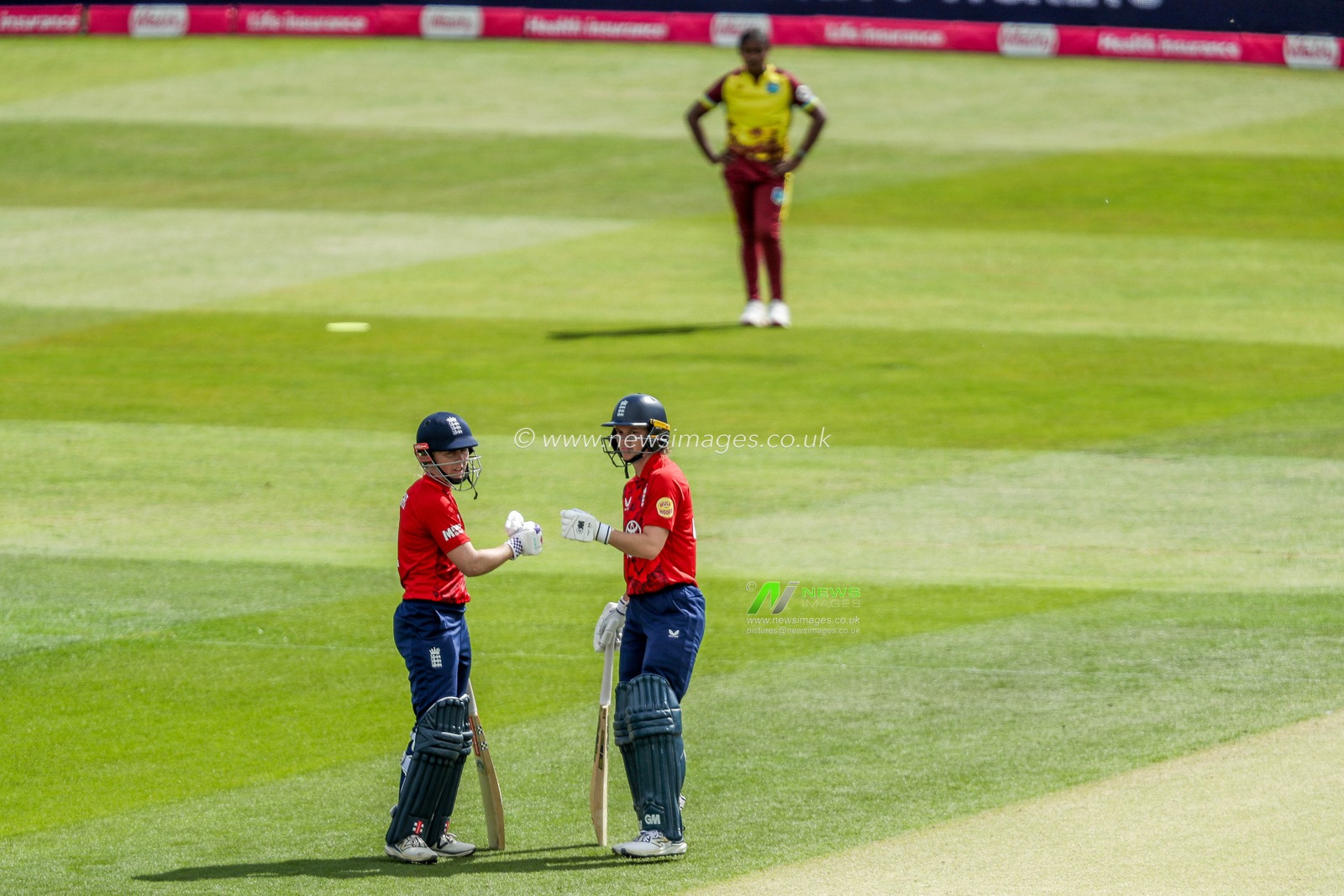 Heather Knight and Amy Jones of England Women celebrate during the 3rd Vitality IT20 Series match England Women vs West Indies Women at The Cloud County Ground, Chelmsford, United Kingdom, 26th May 2025

(Photo by Izzy Poles/News Images)