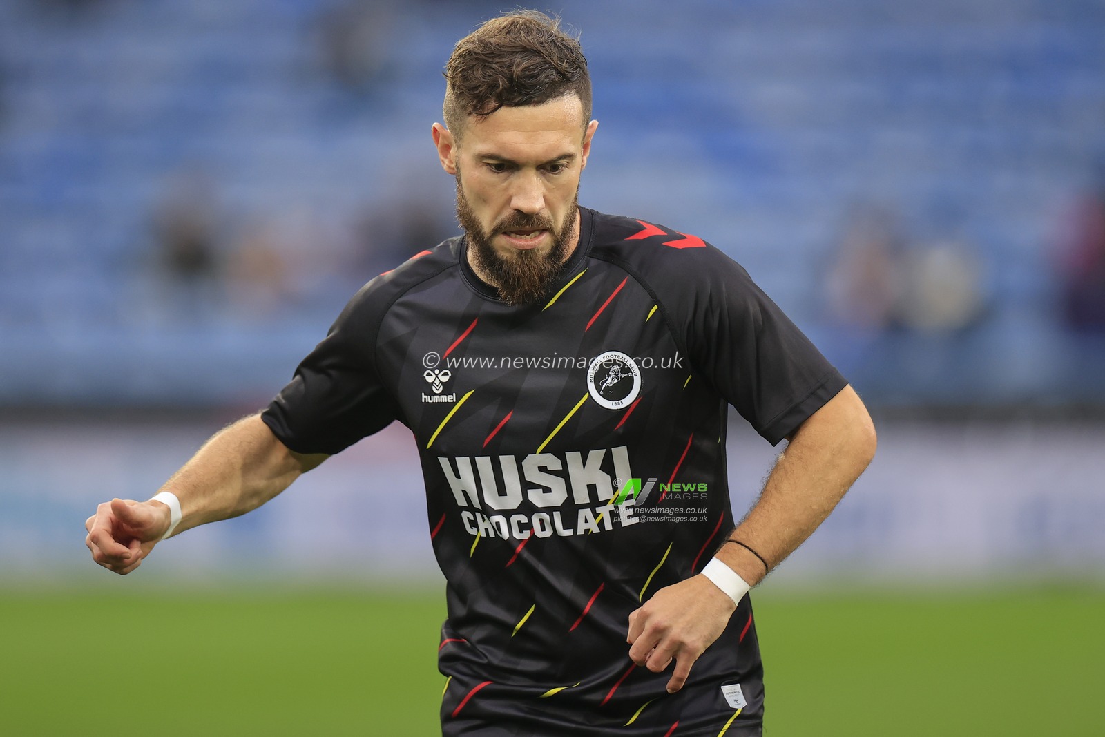 Tom Bradshaw #9 of Millwall during the warm up ahead of the Sky Bet Championship match Huddersfield Town vs Millwall at John Smith's Stadium, Huddersfield, United Kingdom, 29th October 2022

(Photo by Conor Molloy/News Images)