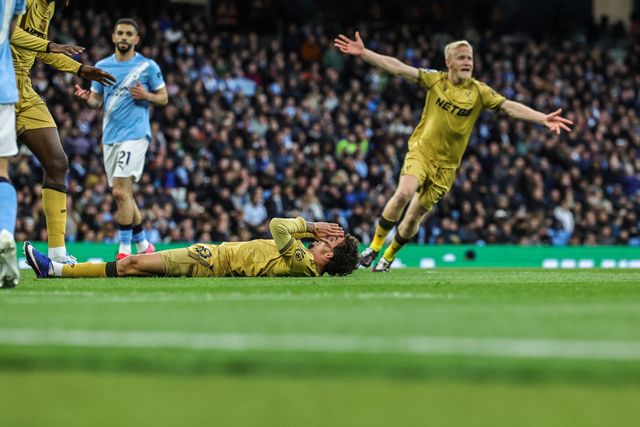 Adam Wharton of Crystal Palace reacts to a missed shot on goal during the Premier League match Manchester City vs Crystal Palace at Etihad Stadium, Manchester, United Kingdom on 13 May 2026

(Photo by Mark Cosgrove/News Images)