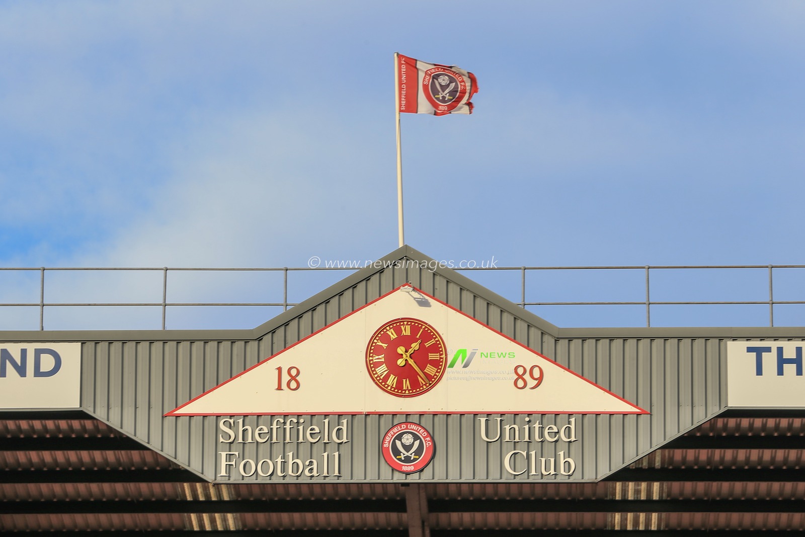 29th December 2018, Bramall Lane, Sheffield, England; Sky Bet Championship, Sheffield United vs Blackburn ; Bramall Lane clock 


Credit: Mark Cosgrove/News Images

English Football League images are subject to DataCo Licence