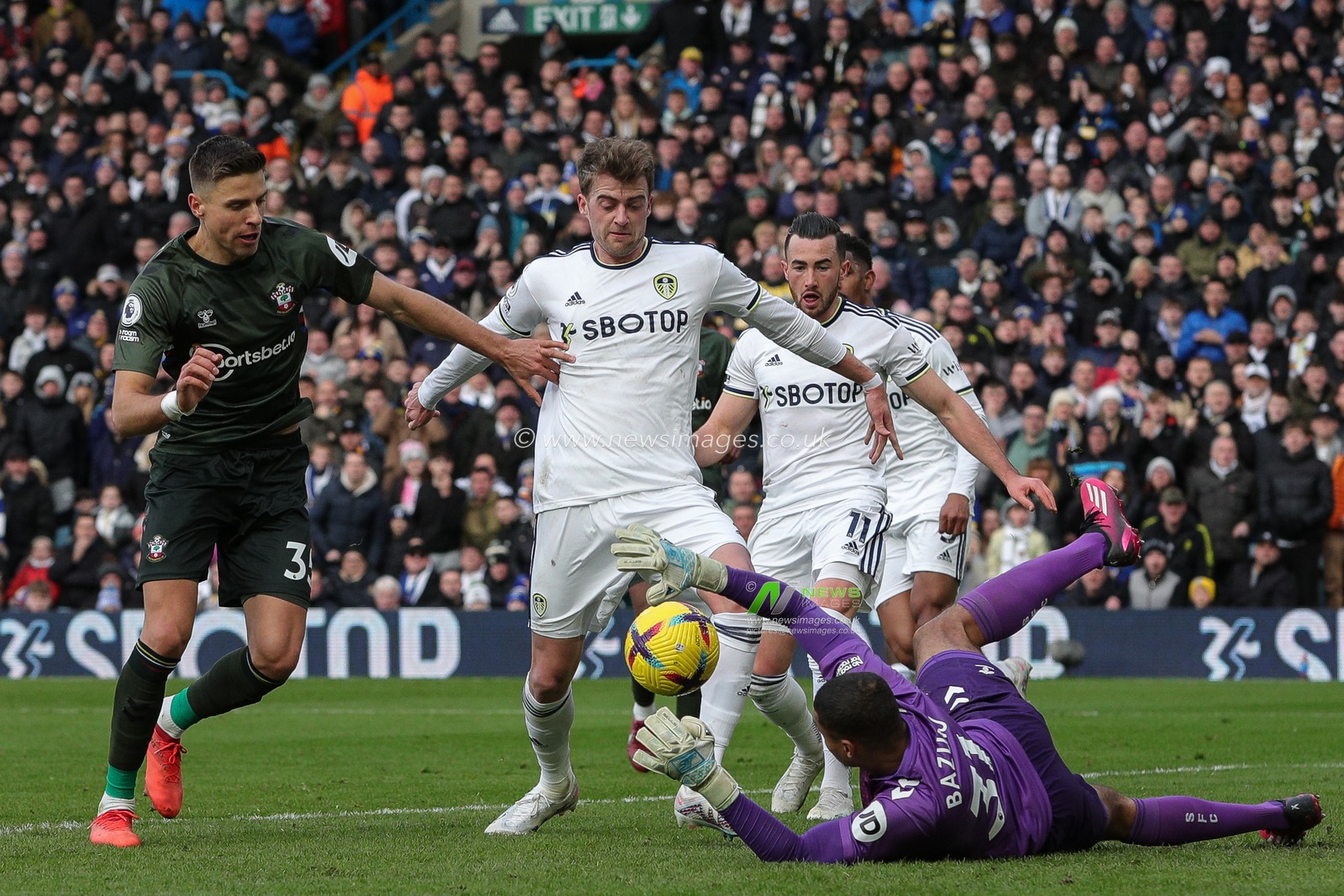Gavin Bazunu #31 of Southampton blocks the shot from Patrick Bamford #9 of Leeds United during the Premier League match Leeds United vs Southampton at Elland Road, Leeds, United Kingdom, 25th February 2023

(Photo by James Heaton/News Images)