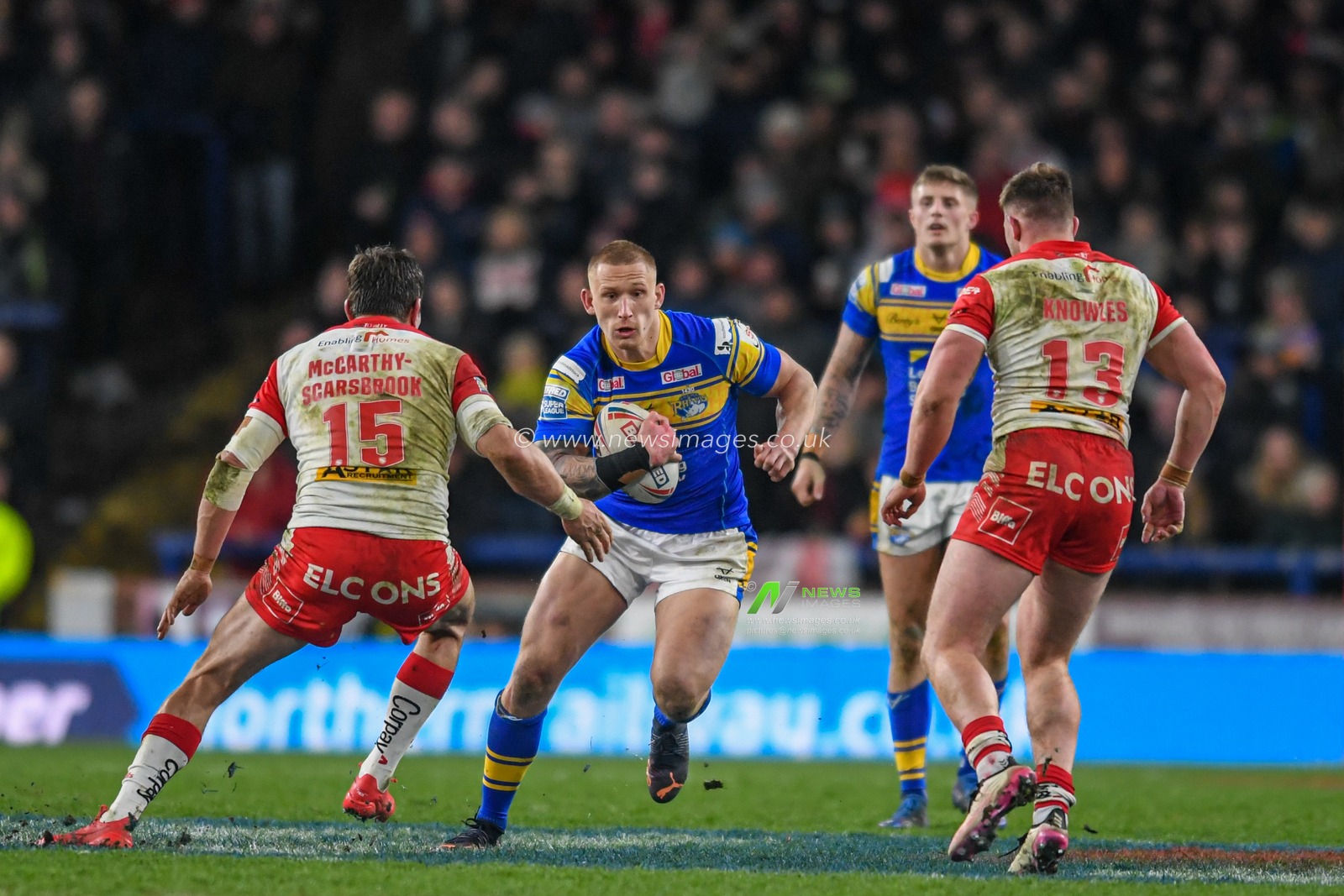 Mikolaj Oledzki #8 of Leeds Rhinos runs forward with the ball