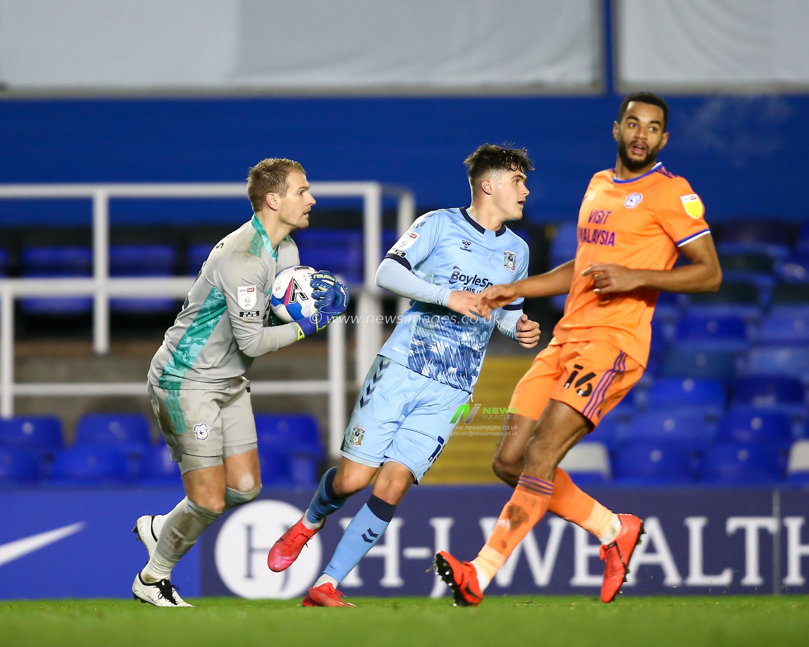 Alex Smithies #12 of Cardiff City safely catches the ball