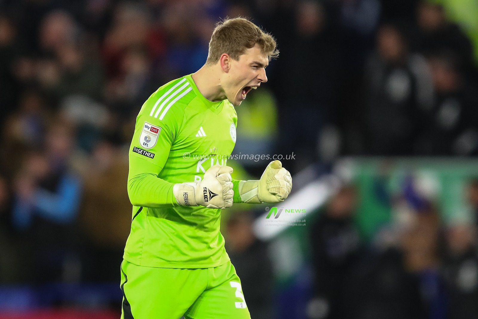 Mads Hermansen of Leicester City celebrates the goal of Wilfred Ndidi of Leicester City to make it 2-0 during the Sky Bet Championship match Leicester City vs Southampton at King Power Stadium, Leicester, United Kingdom, 23rd April 2024

(Photo by Gareth Evans/News Images)