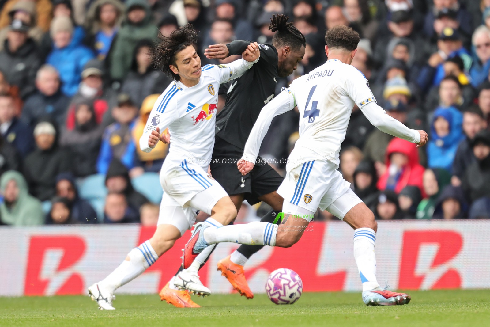 Destiny Udogie of Tottenham Hotspur in action during the Premier League match Leeds United vs Tottenham Hotspur at Elland Road, Leeds, United Kingdom, 4th October 2025

(Photo by Richard Bierton/News Images)