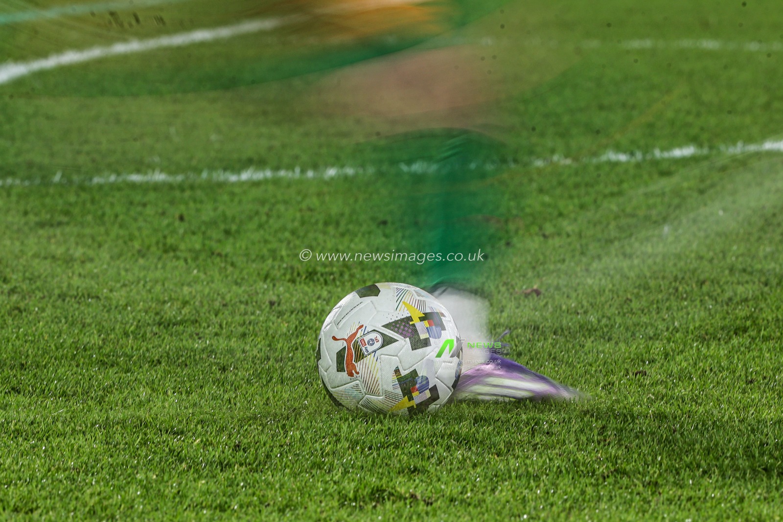 Derby County goalkeeper Josh Vickers takes a free kick during the Sky Bet Championship match Hull City vs Derby County at MKM Stadium, Hull, United Kingdom on 24 February 2026

(Photo by Alfie Cosgrove/News Images)