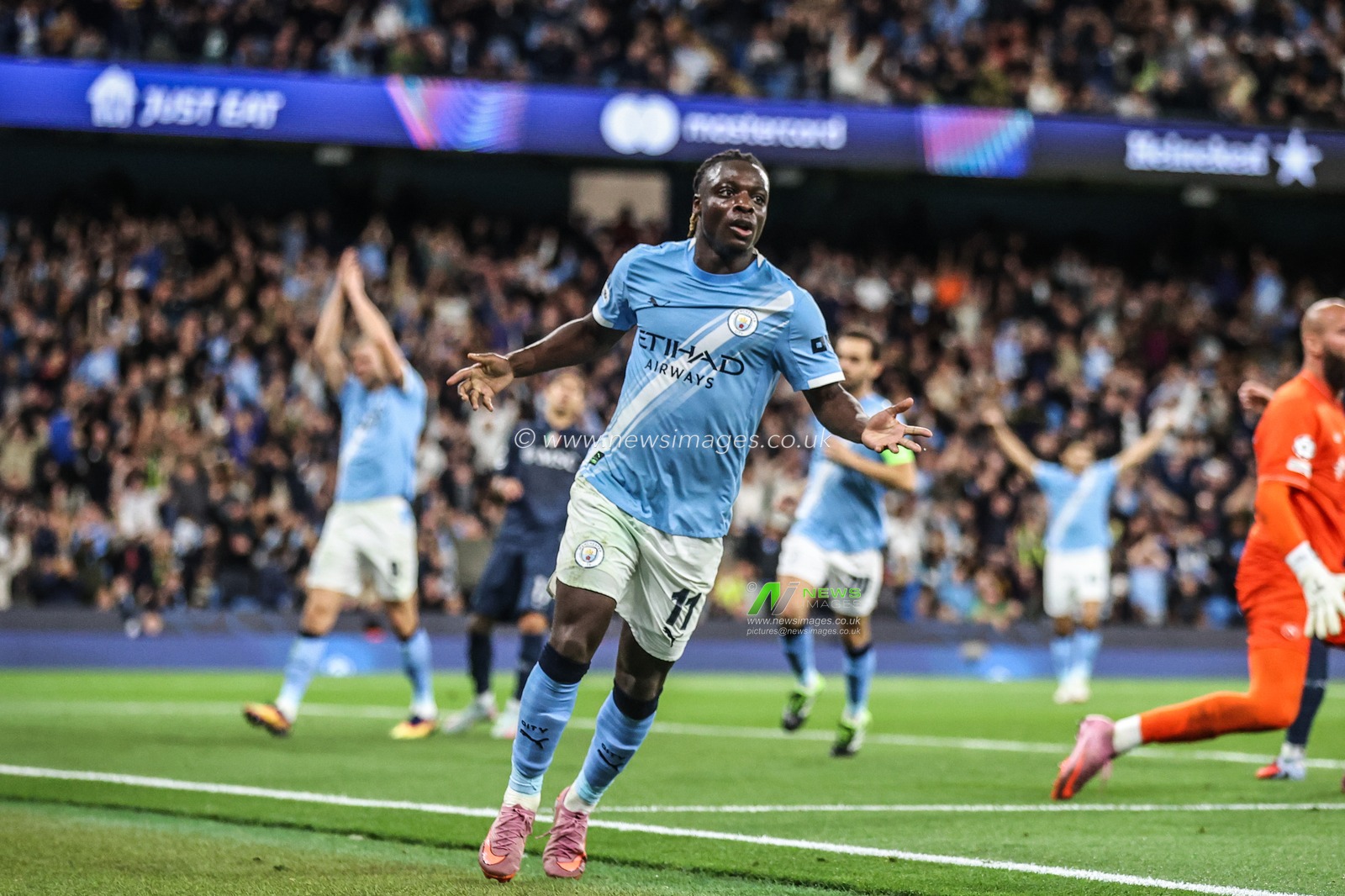 Jeremy Doku of Manchester City celebrates his goal to make it 2-0 during the UEFA Champions League 2025/26 Phase MD1 Manchester City vs Napoli League at The City of Manchester Stadium, Manchester, United Kingdom, 18th September 2025

(Photo by Alfie Cosgrove/News Images)