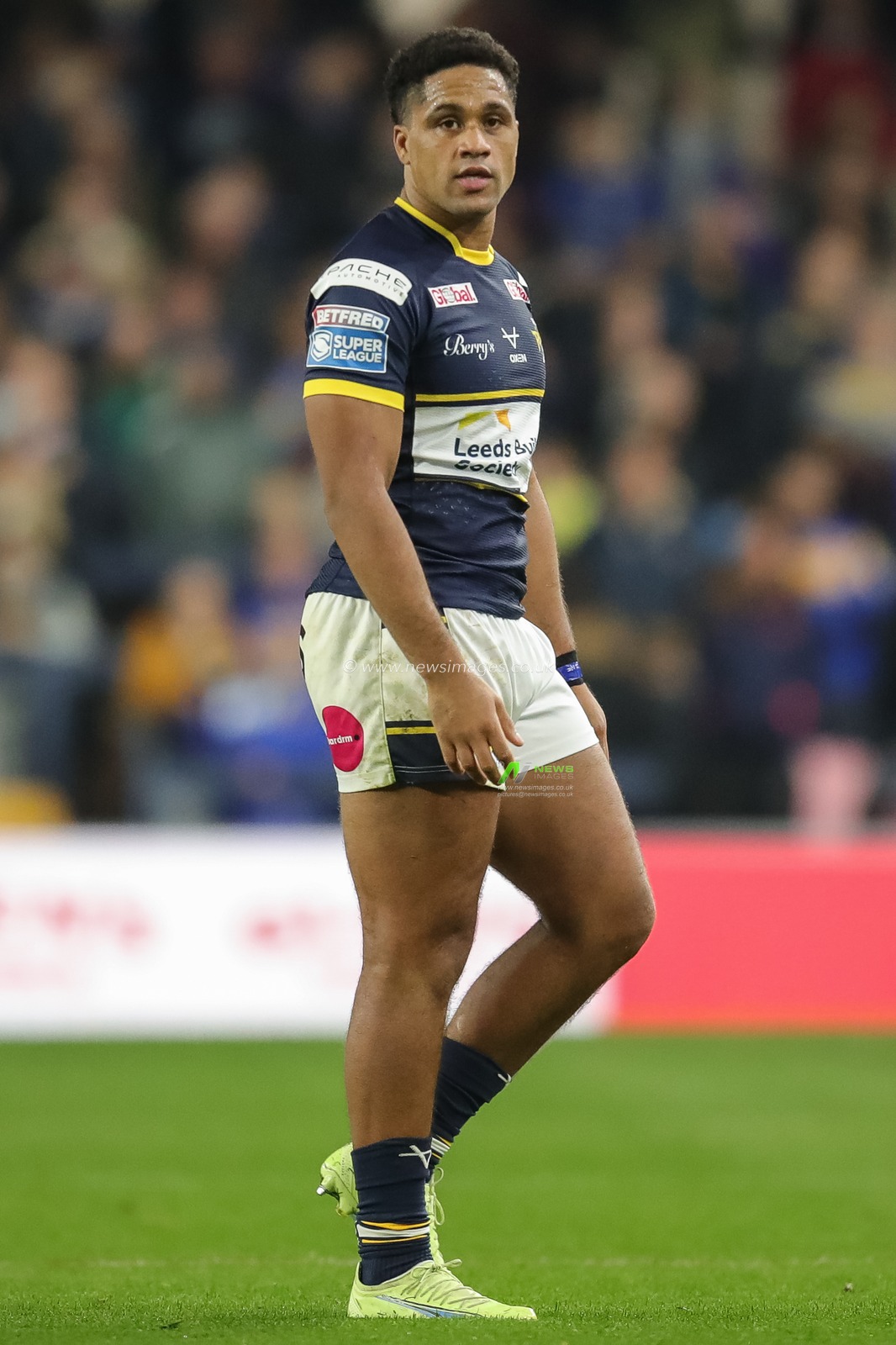 Derrell Olpherts #16 of Leeds Rhinos during the Betfred Super League Round 27 match Leeds Rhinos vs Castleford Tigers at Headingley Stadium, Leeds, United Kingdom, 22nd September 2023

(Photo by James Heaton/News Images)