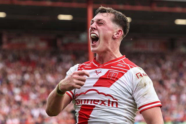 Jack Broadbent of Hull KR celebrates his try to make it 14-0 during the Betfred Super League Round 25 match Hull KR vs Hull FC at Sewell Group Craven Park, Kingston upon Hull, United Kingdom, 7th September 2025

(Photo by Mark Cosgrove/News Images)