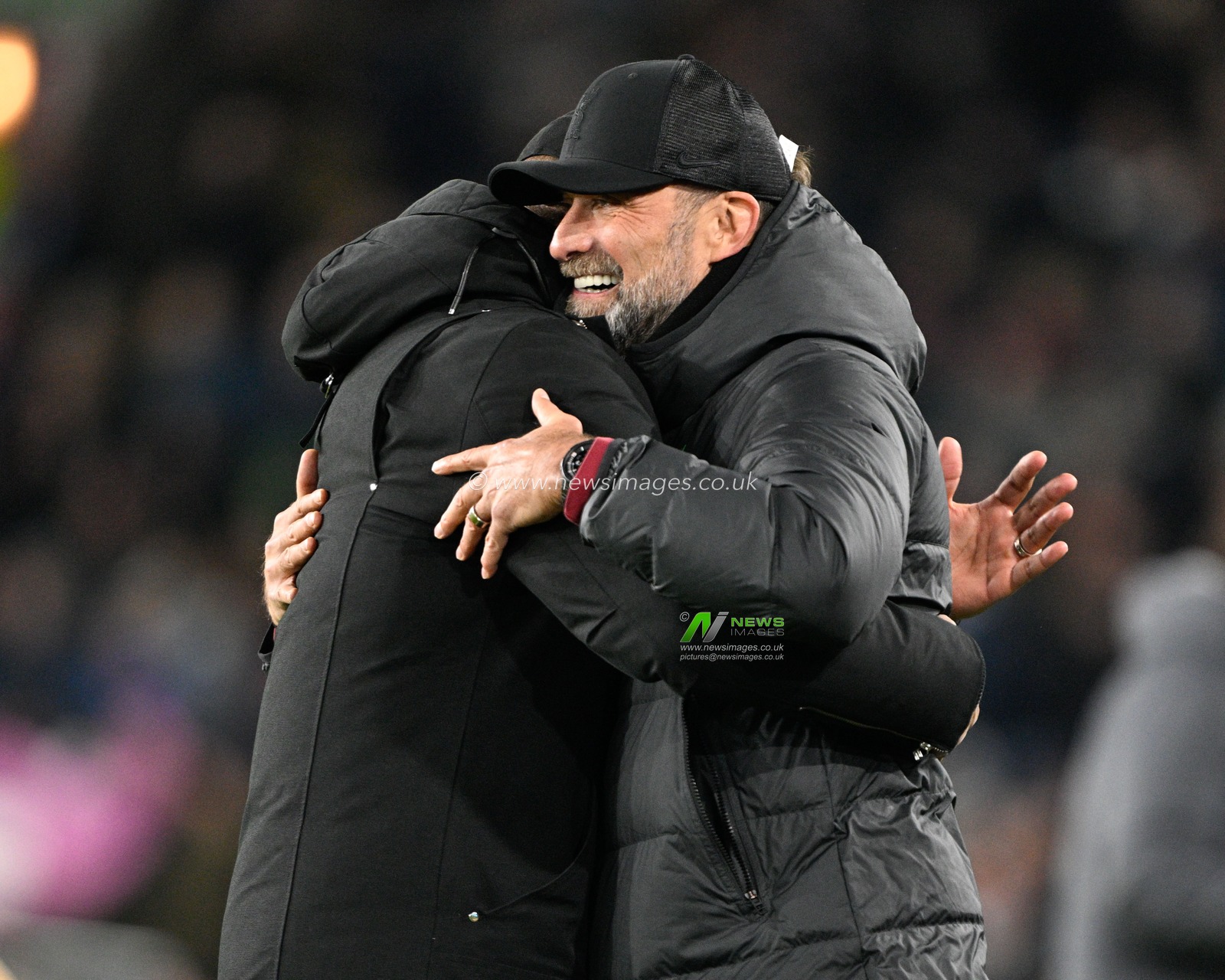 JÃ¼rgen Klopp manger of Liverpool Football Club and Vincent Kompany manager of Burnley Football Club embrace ahead of kick off, during the Premier League match Burnley vs Liverpool at Turf Moor, Burnley, United Kingdom, 26th December 2023

(Photo by Cody Froggatt/News Images)