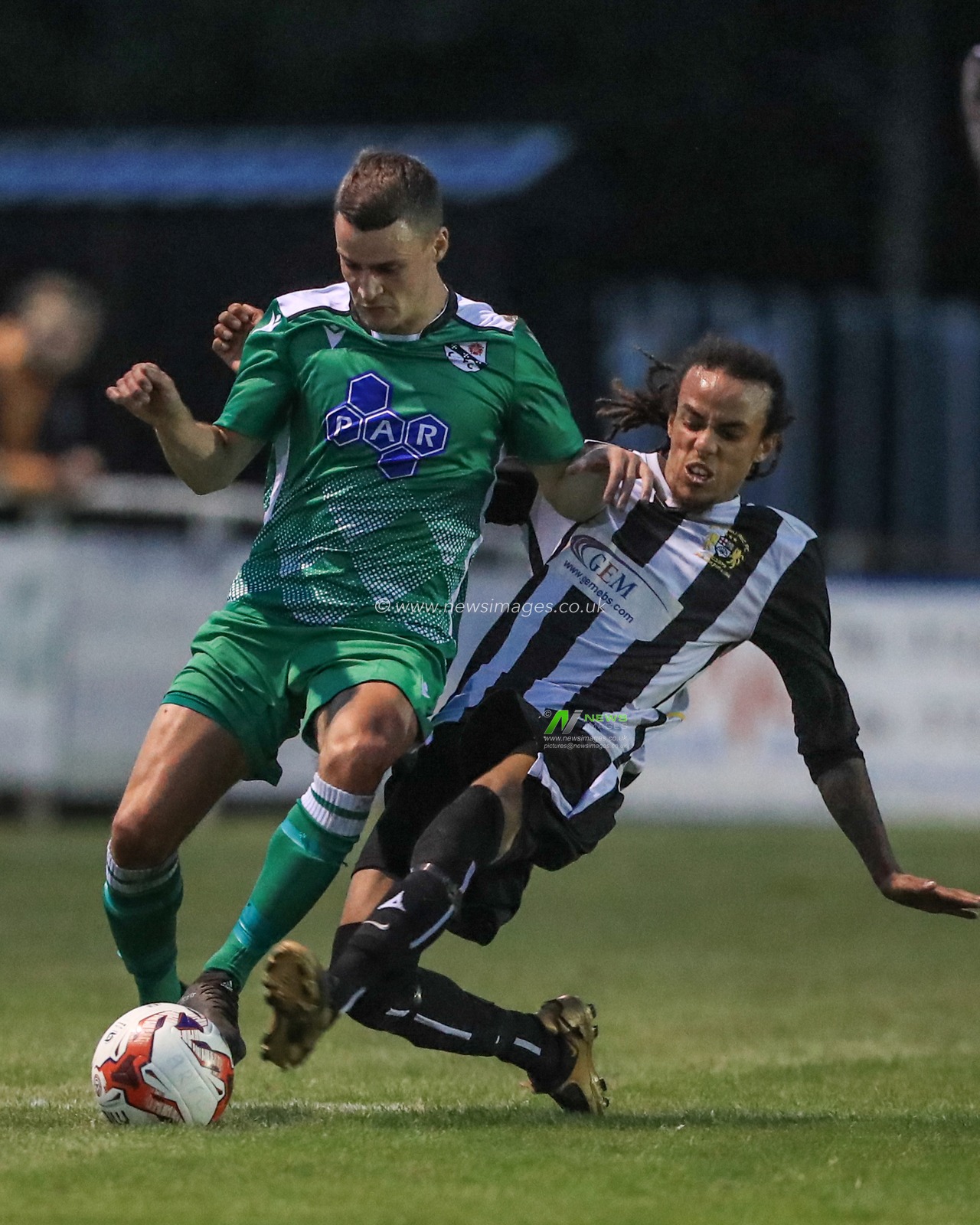Daniel Regan of Charnock Richard is tackled by James Thompson of Athersley Rec ,#tweet